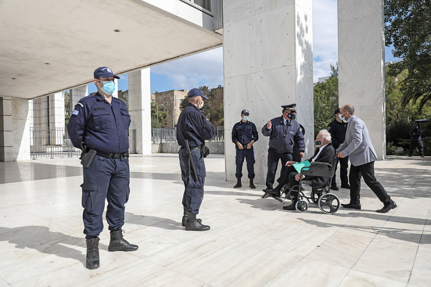 Με καροτσάκι ξανά σήμερα στον Άρειο Πάγο ο Άκης Τσοχατζόπουλος