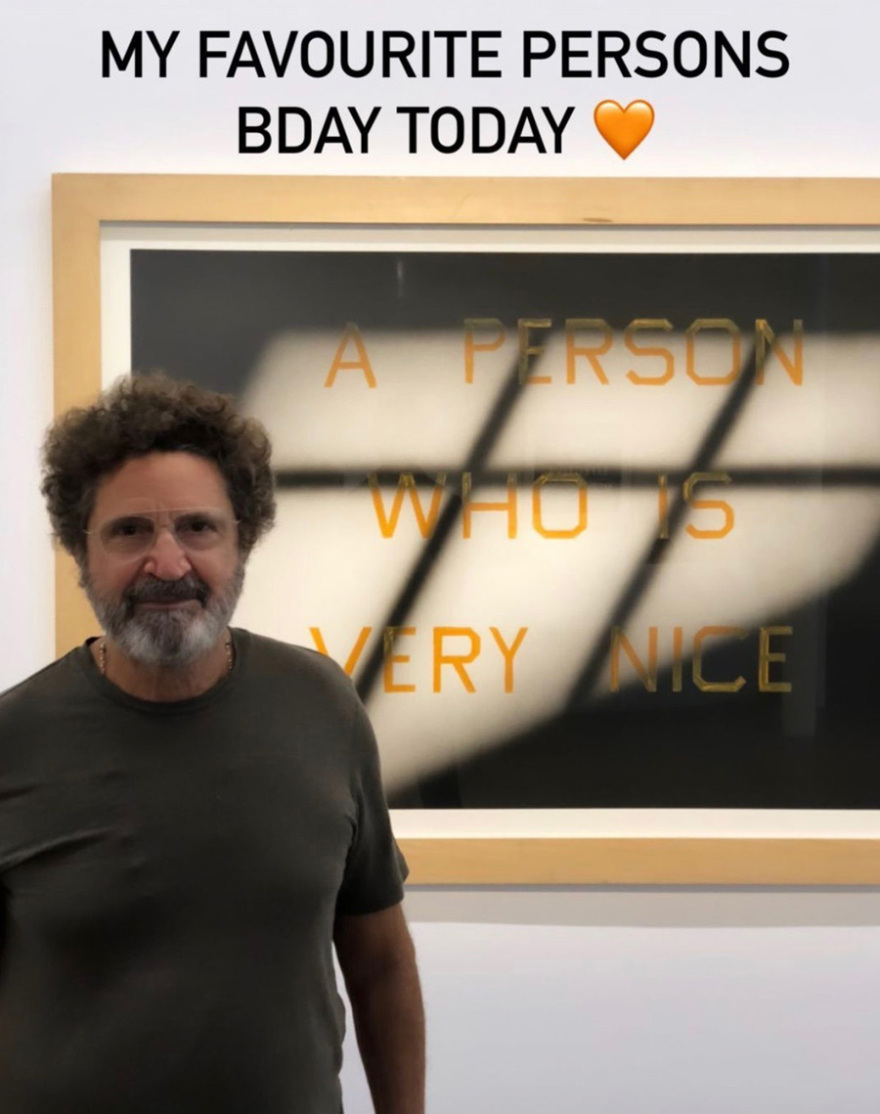  Οι σπάνιες φωτογραφίες του Φίλιππου Νιάρχου ανήμερα των γενεθλίων του