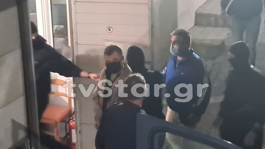 Βίντεο: Πρώτη νύχτα στις φυλακές Δομοκού για το διευθυντήριο της Χρυσής Αυγής