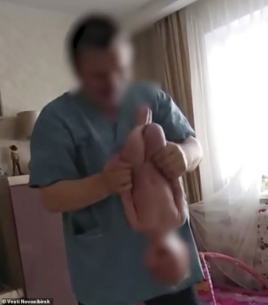 Ρωσία: Φωτογραφίες-σοκ από τη «θεραπεία» νεογέννητων