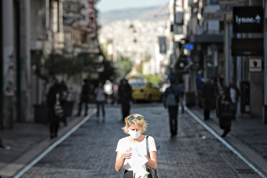 Μέτρα για τον κορωνοϊό: Αυτοψία στο κέντρο της Αθήνας - Σε πλήρη εφαρμογή οι «μάσκες παντού»