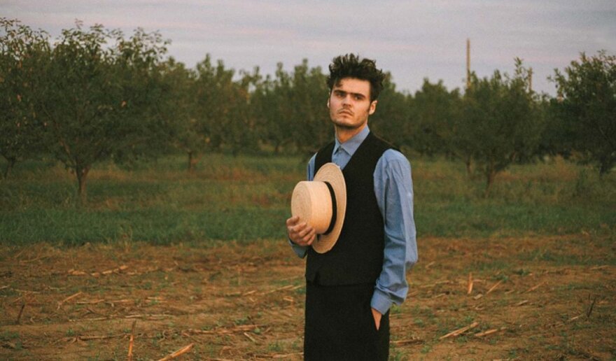 Ντιουκ Νίκολσον: Ο εγγονός του Τζακ... μπορεί και χωρίς την Μπέλα Χαντίντ!