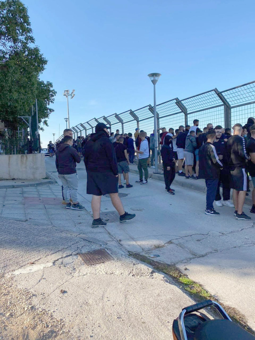 Το αδιαχώρητο σε αγώνα ποδοσφαίρου στο Νέο Ηράκλειο - Φωτογραφίες 