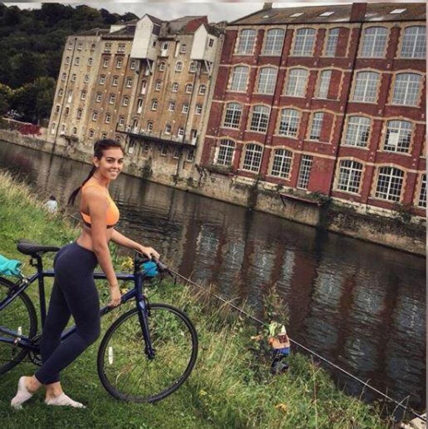 Τζορτζίνα Ροντρίγκεζ: «Μικρή ήμουν ασχημόπαπο - Ο κόσμος ζηλεύει εμένα και τον Κριστιάνο Ρονάλντο»