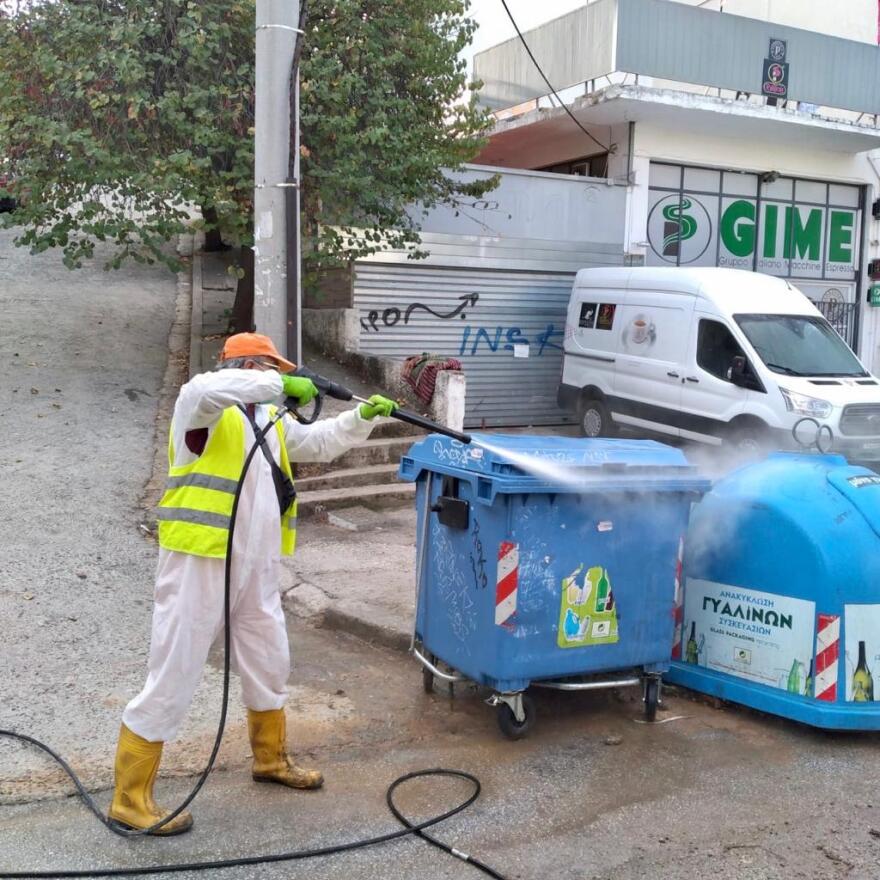 Μεγάλη επιχείρηση απολύμανσης από τον Δήμο Αθηναίων 