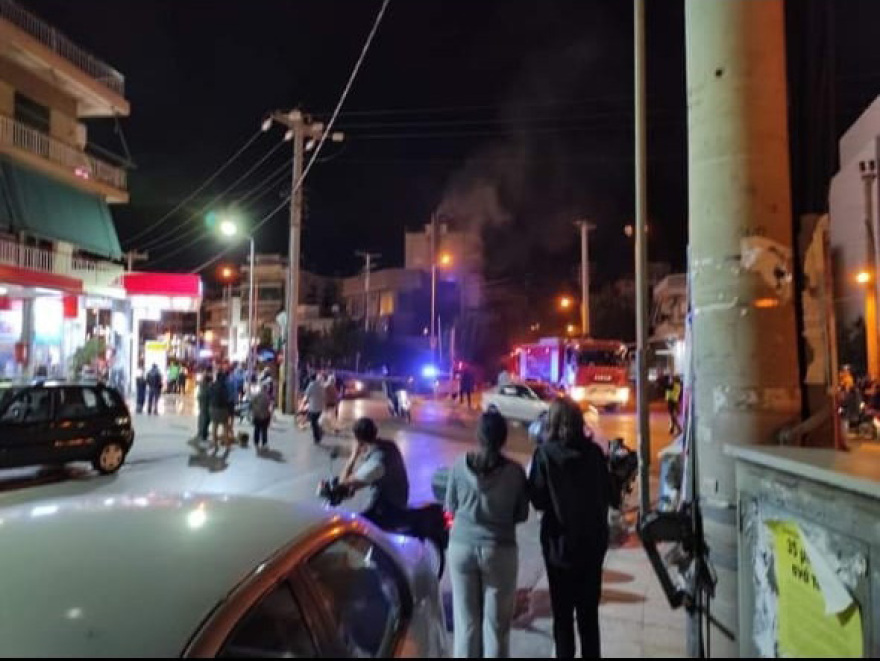 Φωτιά σε ταβέρνα στην Αμφιθέας - Πληροφορίες για τρεις τραυματίες