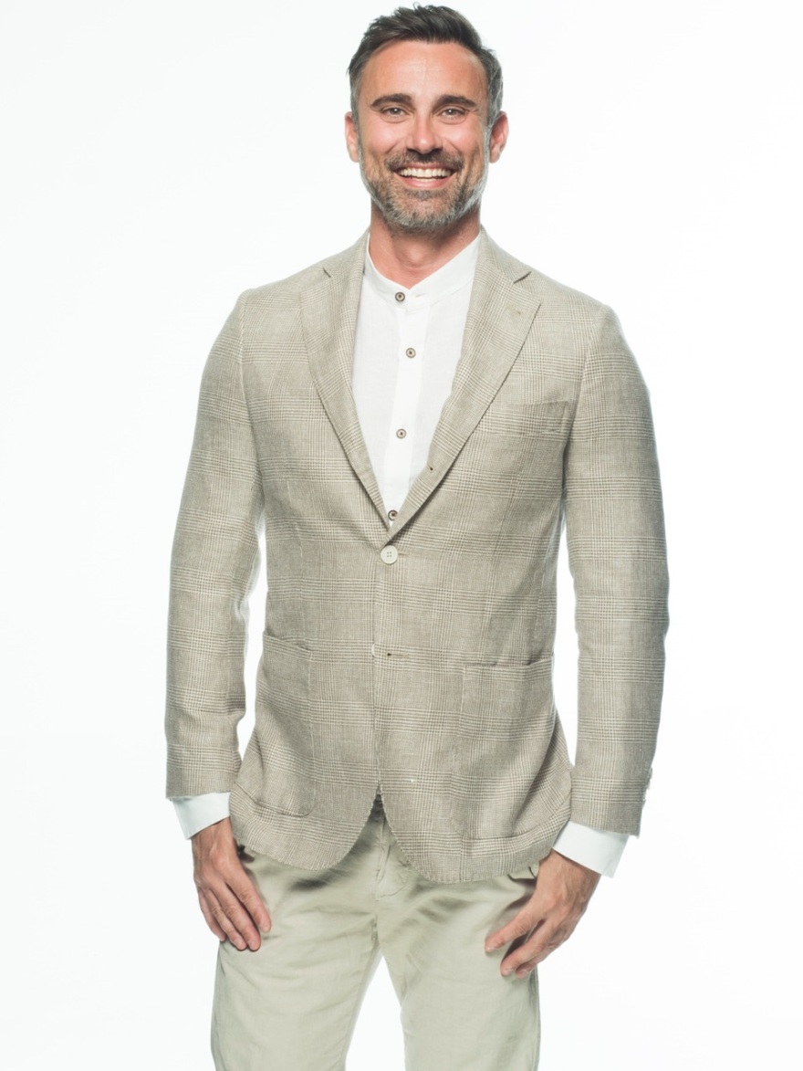  «Όποιος θέλει να χωρίσει να σηκώσει το χέρι του»: Η επιτυχημένη παράσταση του Γιώργου Καπουτζίδη επιστρέφει