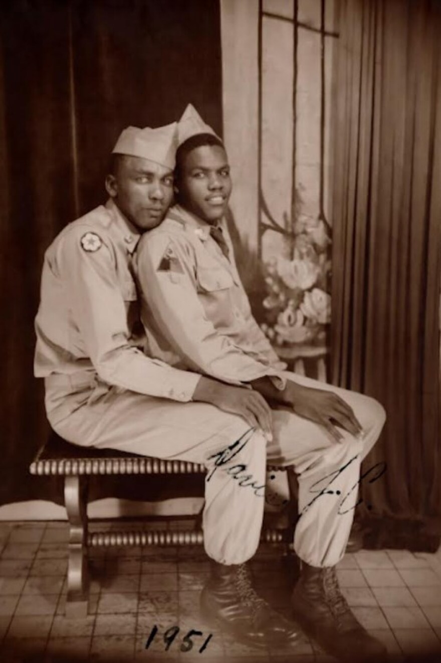 H gay φωτογράφηση έχει τη... δική της ιστορία!