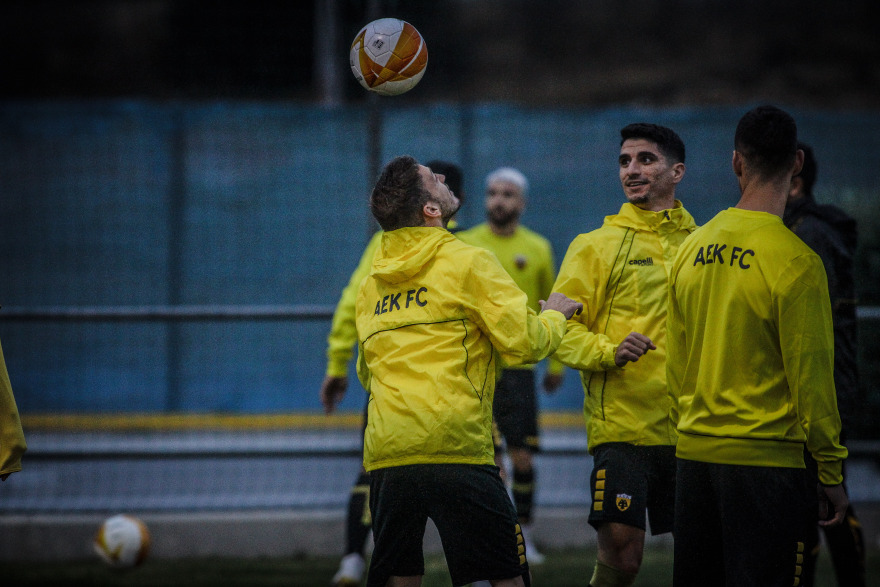 Η τελευταία προπόνηση της ΑΕΚ πριν τη Λέστερ 