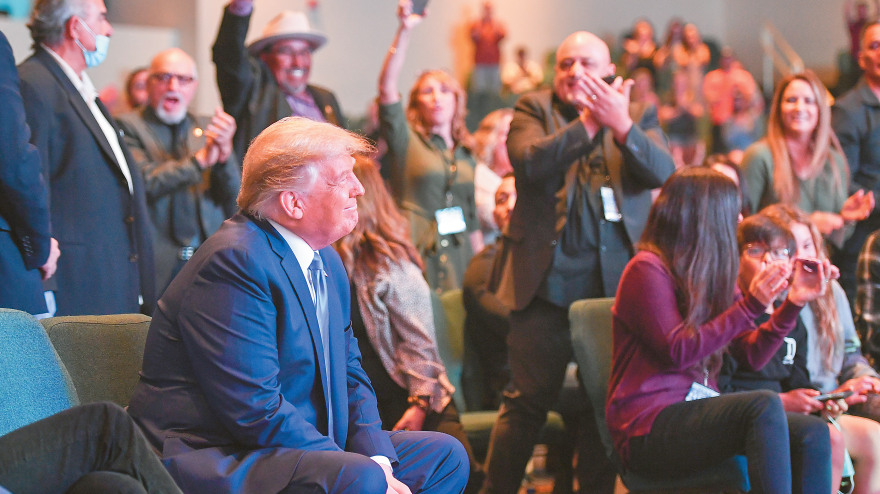 Αμερικανικές εκλογές: Sex, drugs and coronavirus