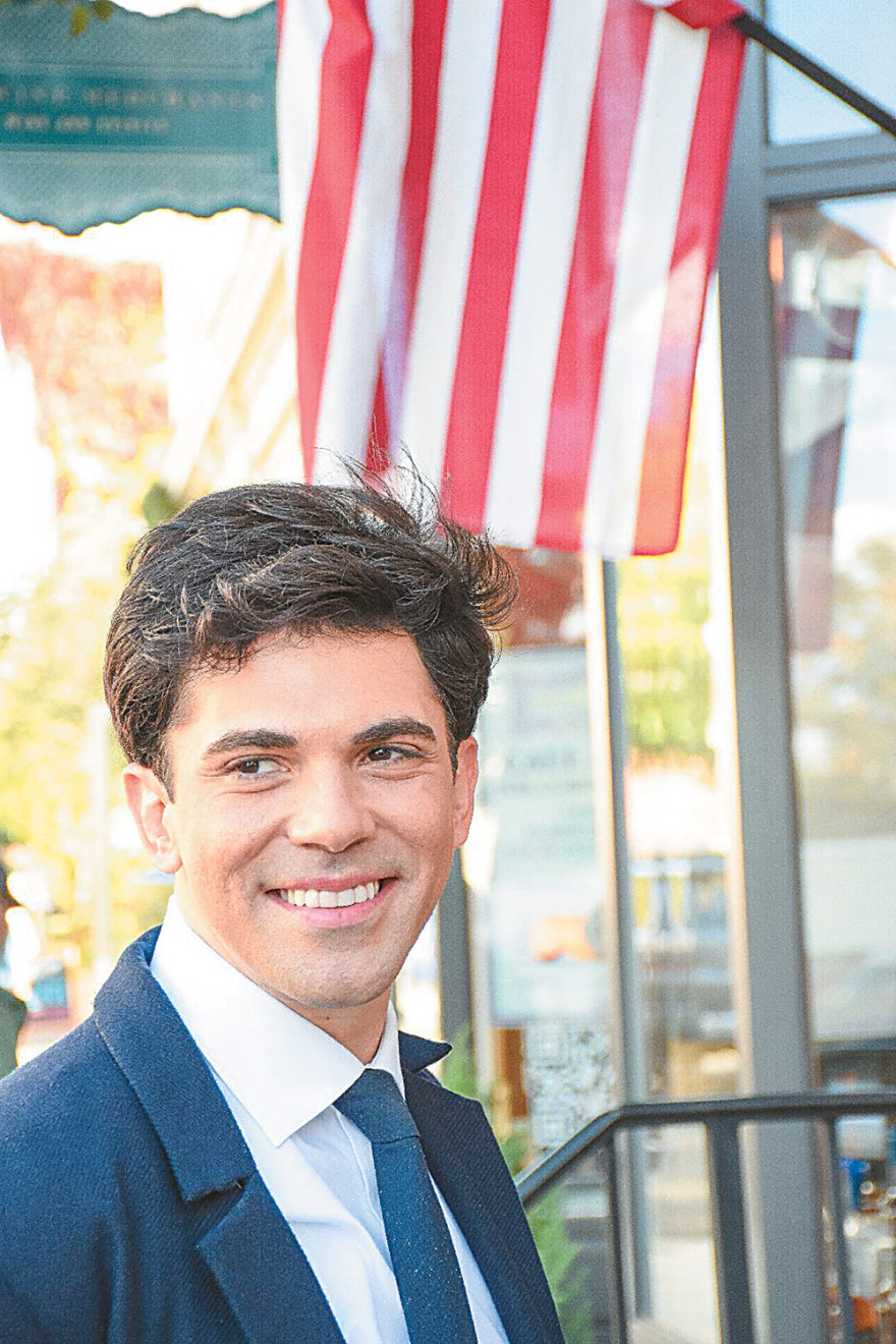 Θάνος Δημάδης: Το «perouka gate» έγινε βιβλίο