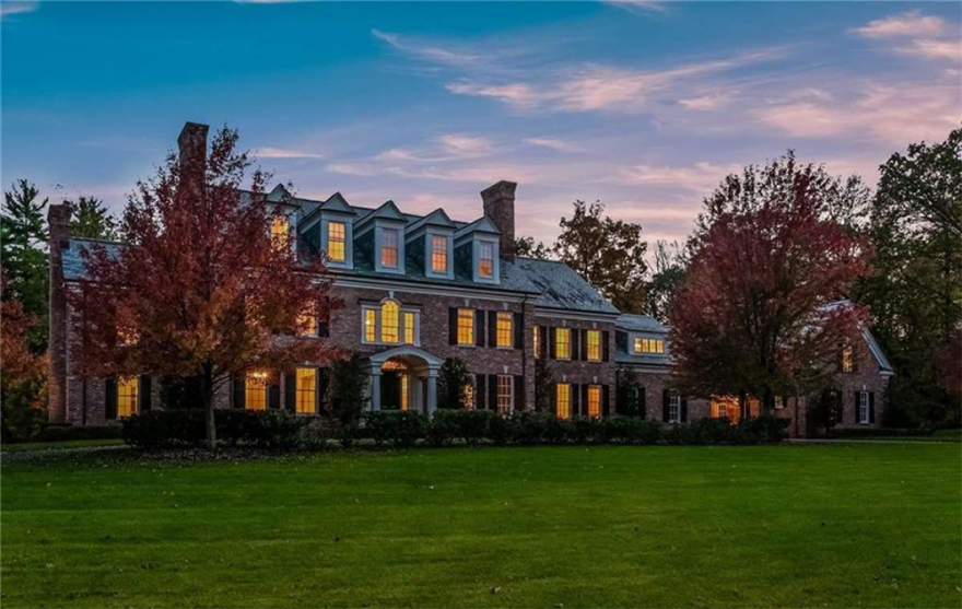 Φώτης Ντούλος: Βρέθηκε αγοραστής για το πολυτελές αρχοντικό του στο Κονέκτικατ  - Δείτε φωτογραφίες 