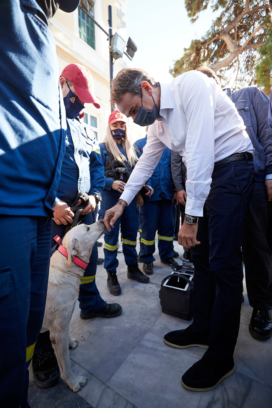 Στη Σάμο ο Μητσοτάκης: Χρέος μας να σταθούμε δίπλα στο νησί