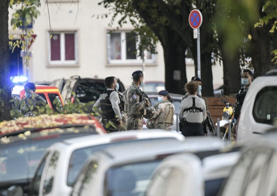 Επίθεση σε ελληνική εκκλησία στη Λυών - Τραυματίας ο ιερέας - Τι είπε στο protothema.gr εφημέριος της ορθόδοξης κοινότητας