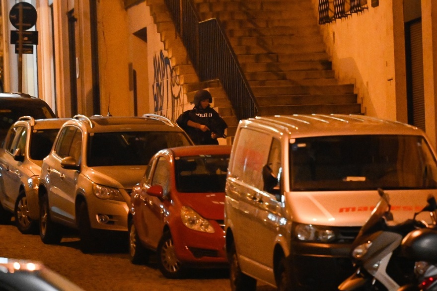 Επίθεση στη Βιέννη: Τρομοκρατικό χτύπημα σε έξι σημεία - Τρεις νεκροί και 15 τραυματίες