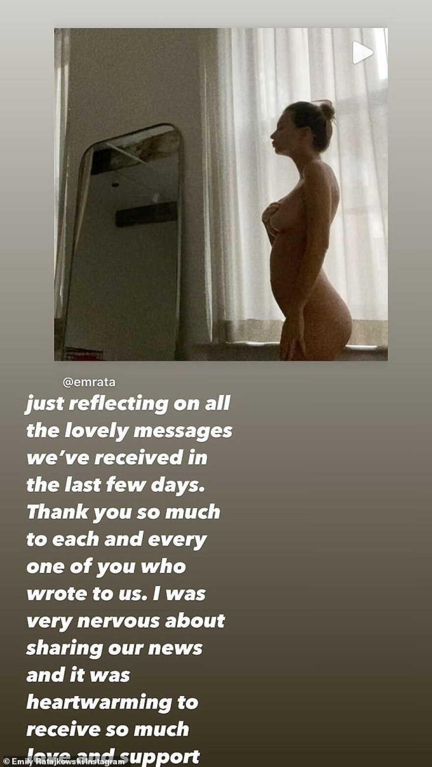 Έμιλι Ρατακόφκσι: Ποζάρει σαν την Ντέμι Μουρ