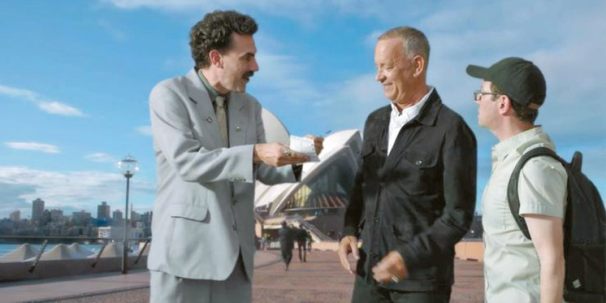 Ο Μπόρατ ξεβρακώνει «ψεκασμένους»