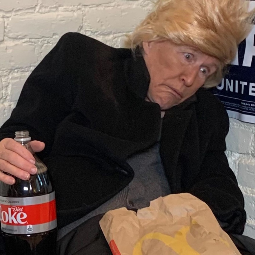 Η Γκλεν Κλόουζ μεταμφιέστηκε σε... άστεγο Ντόναλντ Τραμπ για το Ηalloween