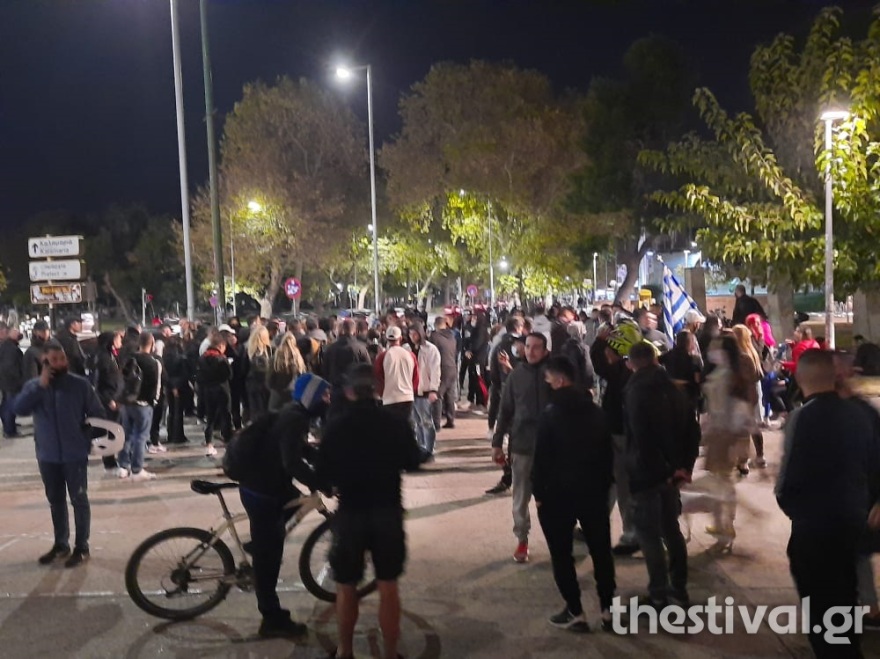 Θεσσαλονίκη: Μικροεπεισόδια μεταξύ διαδηλωτών κατά του lockdown και αστυνομικών