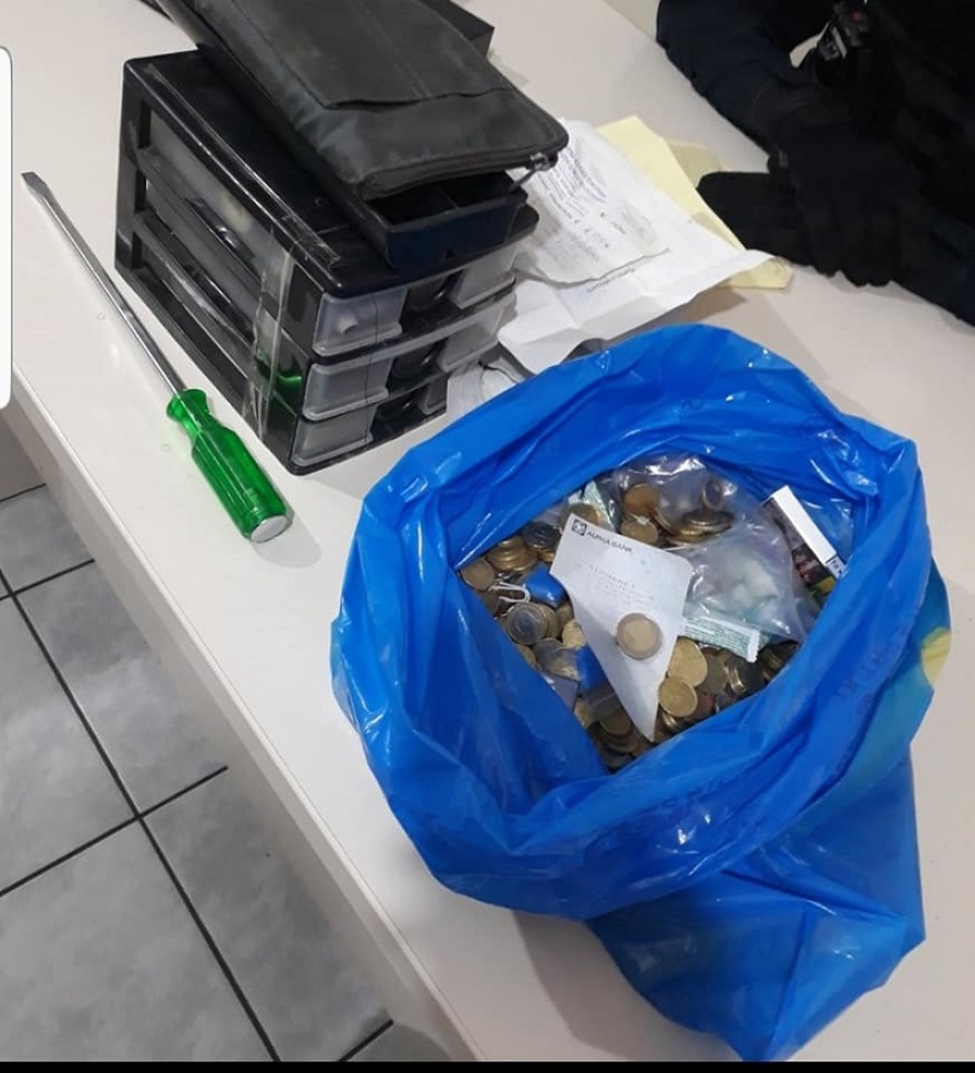 Άγρια καταδίωξη στην Αθήνα: Αστυνομικοί κυνήγησαν Mercedes με δύο διαρρήκτες