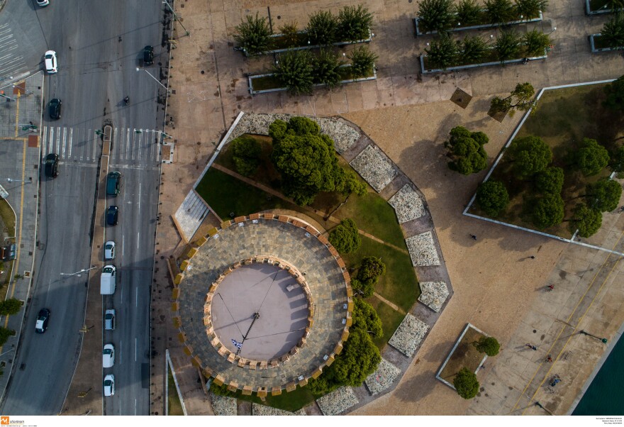 Απαγόρευση κυκλοφορίας Αθήνα: Πώς γίνεται η μετακίνηση στην πρωτεύουσα και σε όλη τη χώρα  