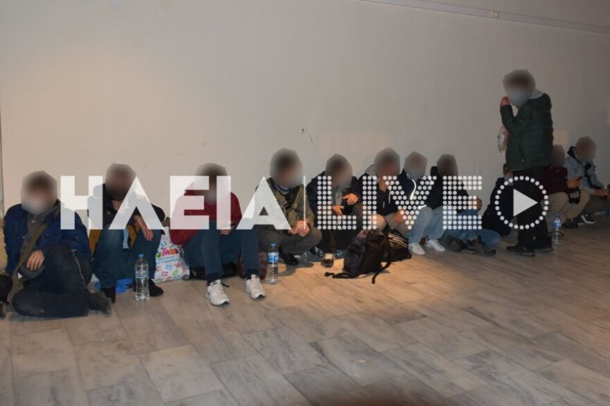 Ηλεία: Έφτασε σκάφος μεταναστών που κουβαλούσε καταδιωκόμενους του Ερντογάν