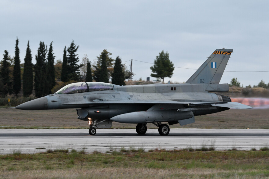 114 Πτέρυγα Μάχης: Απόστρατοι έκαναν πτήσεις για να γιορτάσουν τον προστάτη της Πολεμικής Αεροπορίας