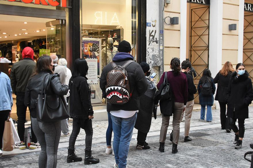 Lockdown: Όπου φύγει φύγει οι Αθηναίοι και σήμερα - Πήξιμο στην αγορά με «εικόνες Χριστουγέννων και Πάσχα»
