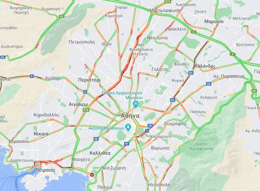 Κίνηση: Αυξημένη κυκλοφορία στους δρόμους λίγο πριν το lockdown - Δείτε live