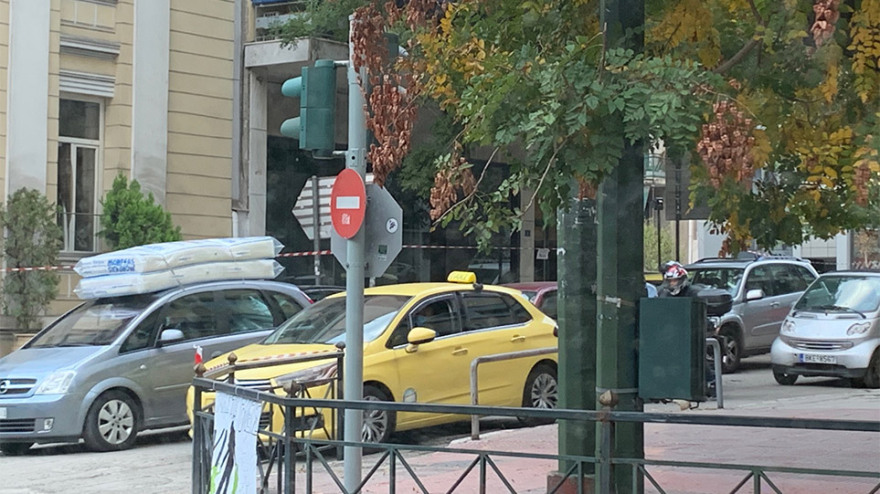 Lockdown: Όπου φύγει φύγει οι Αθηναίοι και σήμερα - Πήξιμο στην αγορά με «εικόνες Χριστουγέννων και Πάσχα»