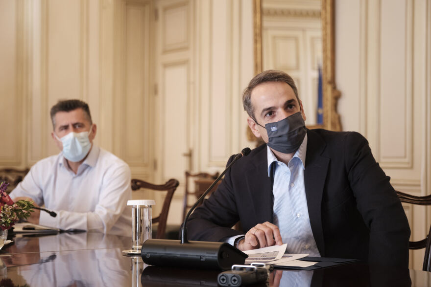 Μητσοτάκης: Να συγκρατήσουμε το δεύτερο κύμα του κορωνοϊού για να μην κάνουμε Χριστούγεννα με πολύ αυστηρά μέτρα