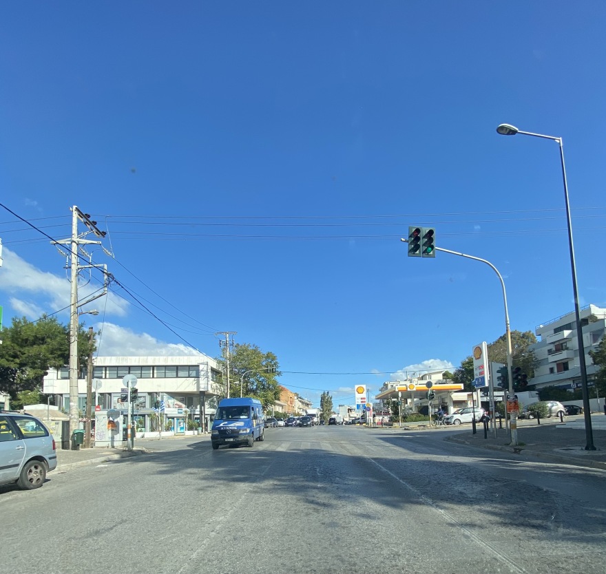 Lockdown: Άδειοι δρόμοι και σιωπή στα Βόρεια προάστια