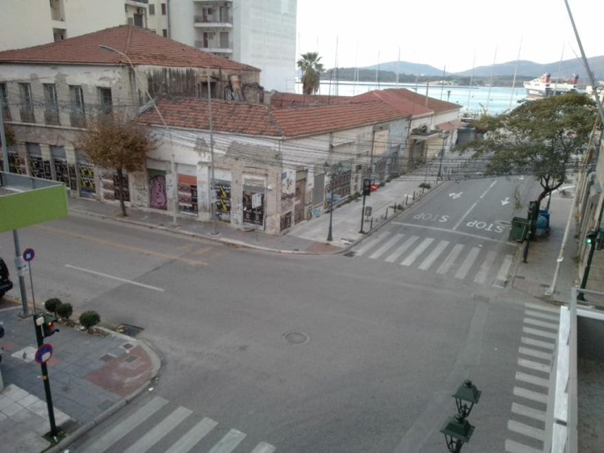 Lockdown: Πειθαρχημένοι οι πολίτες την πρώτη μέρα εφαρμογής των μέτρων