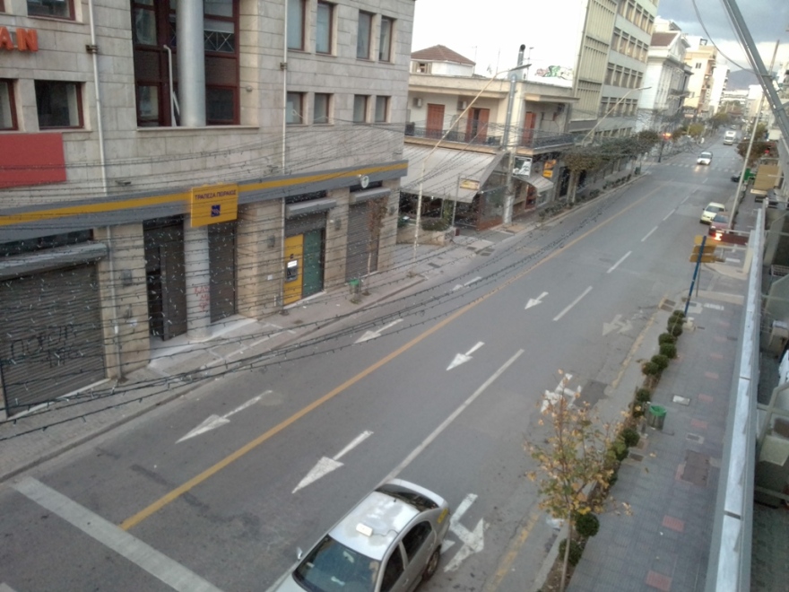 Lockdown: Πειθαρχημένοι οι πολίτες την πρώτη μέρα εφαρμογής των μέτρων