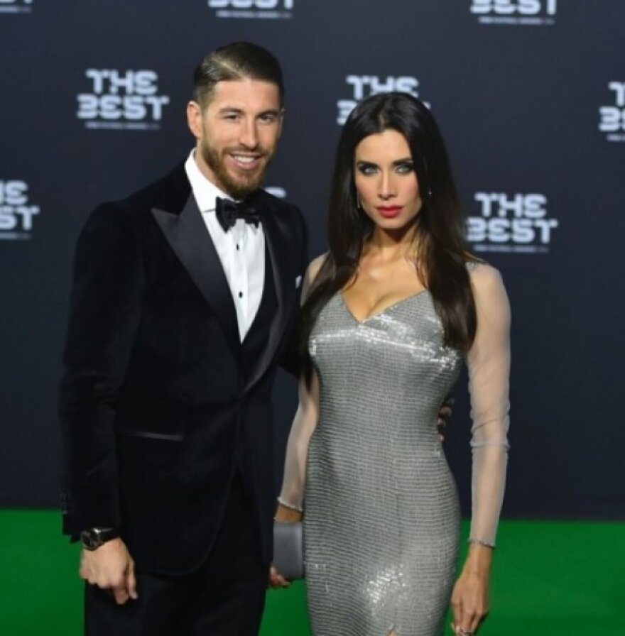 Αϊνούρ Αϊντίν: Η καυτή Τουρκάλα τραγουδίστρια που έβγαλε... κόκκινη κάρτα στον Σέρχιο Ράμος