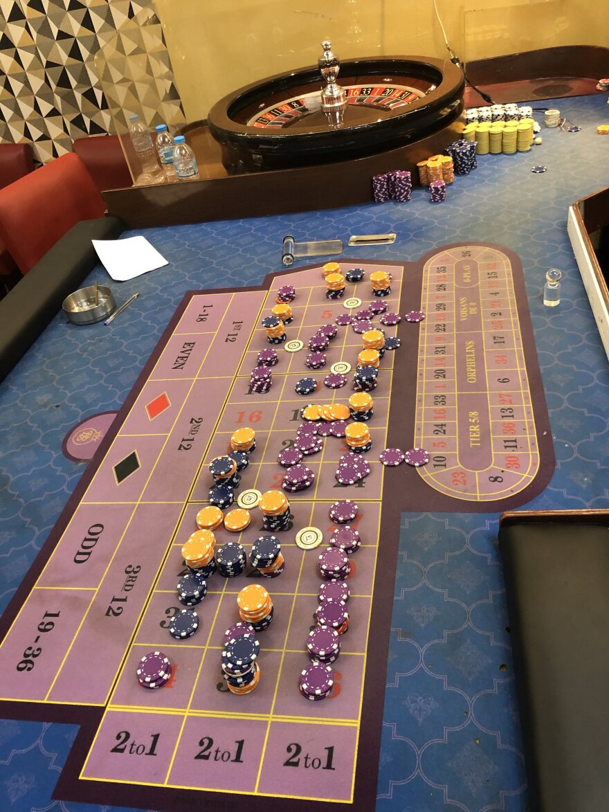 Μίνι καζίνο στο κέντρο της Αθήνας - 67 άτομα παραβίασαν το lockdown για να τζογάρουν παράνομα 