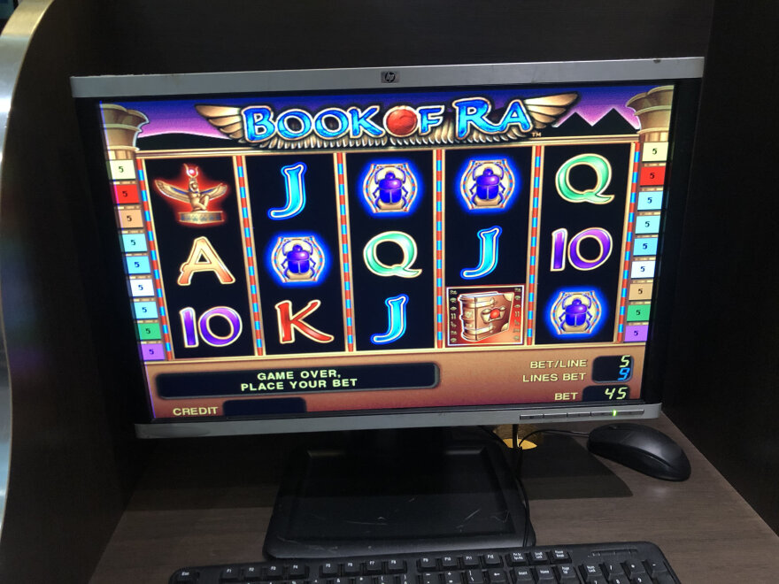 Μίνι καζίνο στο κέντρο της Αθήνας - 67 άτομα παραβίασαν το lockdown για να τζογάρουν παράνομα 