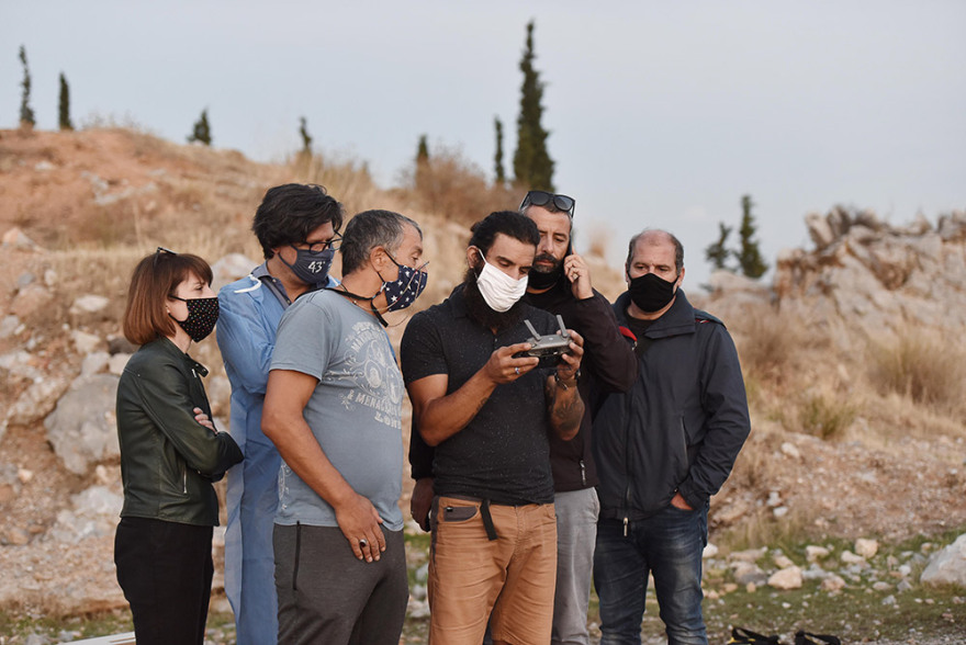 «Πρόσεχε, για να μην ερημώσει η ζωή σου»: To συγκινητικό σποτ για τον κορωνοϊό
