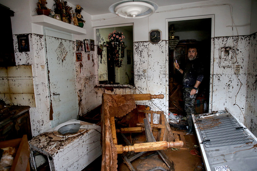 Κακοκαιρία στην Κρήτη: Απεγκλωβίστηκε έγκυος λίγο πριν γεννήσει - Έγιναν 22 διασώσεις ανηλίκων (βίντεο-φωτογραφίες)