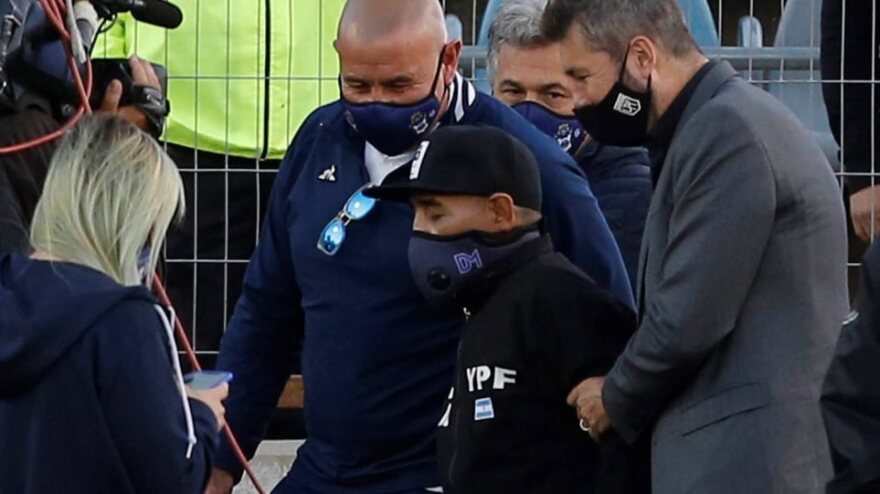 Ντιέγκο Μαραντόνα: Η «Κόλαση» των εθισμών του «Θεού του ποδοσφαίρου»