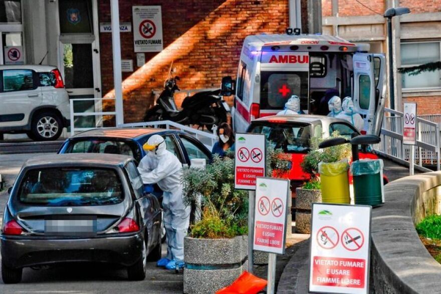 Κορωνοϊός - Ιταλία: Απελπιστική η κατάσταση στον Νότο - «Προαναγγελθείσα σφαγή» ενόψει για τη Σικελία