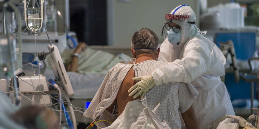 Κορωνοϊός - Ιταλία: Απελπιστική η κατάσταση στον Νότο - «Προαναγγελθείσα σφαγή» ενόψει για τη Σικελία