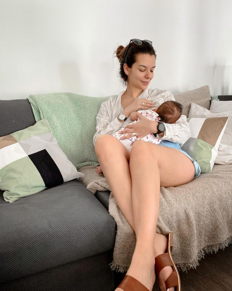 Νικολέττα Ράλλη: Δημοσίευσε φωτογραφία που θηλάζει την κορούλα της