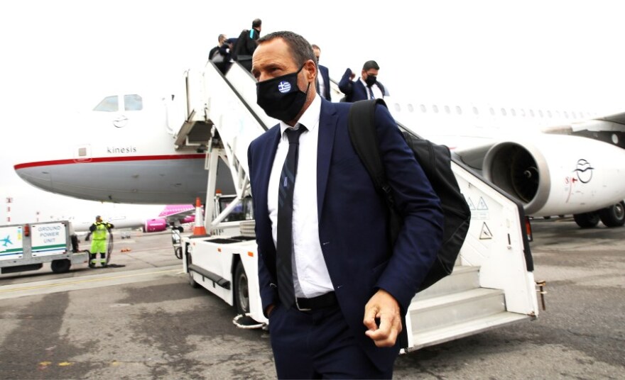 Εθνική Ελλάδας: Προσγειώθηκε στο Κισινάου η αποστολή