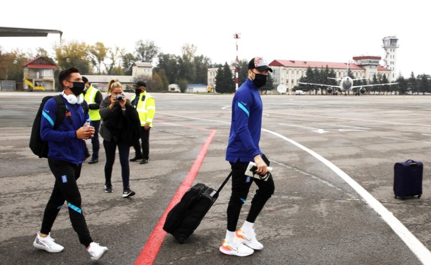 Εθνική Ελλάδας: Προσγειώθηκε στο Κισινάου η αποστολή