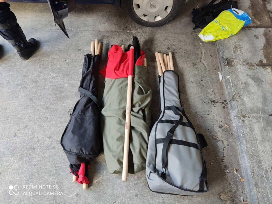 Κοντάρια, κράνη, αντιασφυξιογόνες μάσκες σε έλεγχους στο κέντρο της Αθήνας