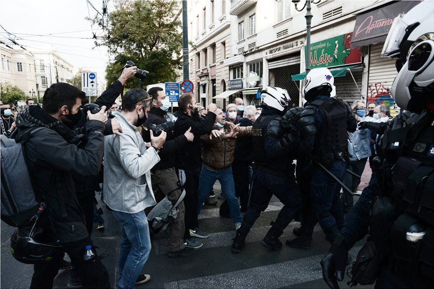 Πολυτεχνείο:  Οι τρεις «γύροι» του ΚΚΕ για το Πολυτεχνείο κόντρα στα μέτρα