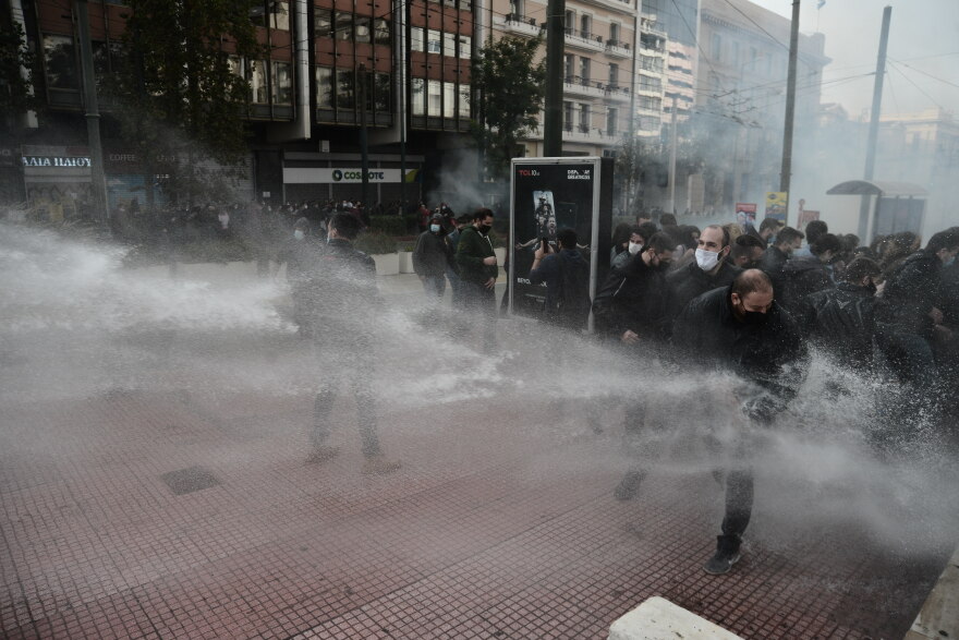 Πολυτεχνείο:  Οι τρεις «γύροι» του ΚΚΕ για το Πολυτεχνείο κόντρα στα μέτρα