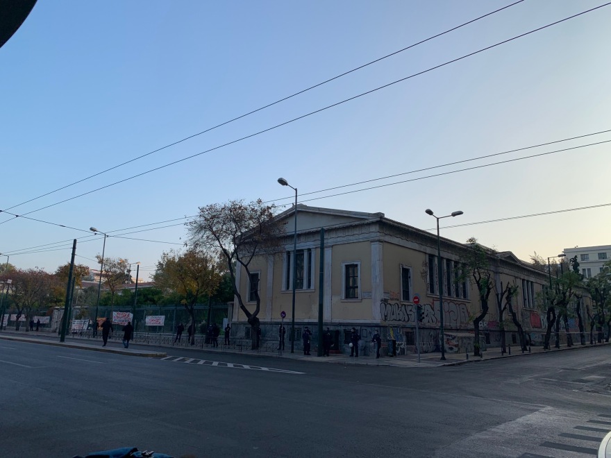 Πολυτεχνείο: «Φρούριο» η Αθήνα με περιπολίες, μπλόκα και κυκλοφοριακές ρυθμίσεις