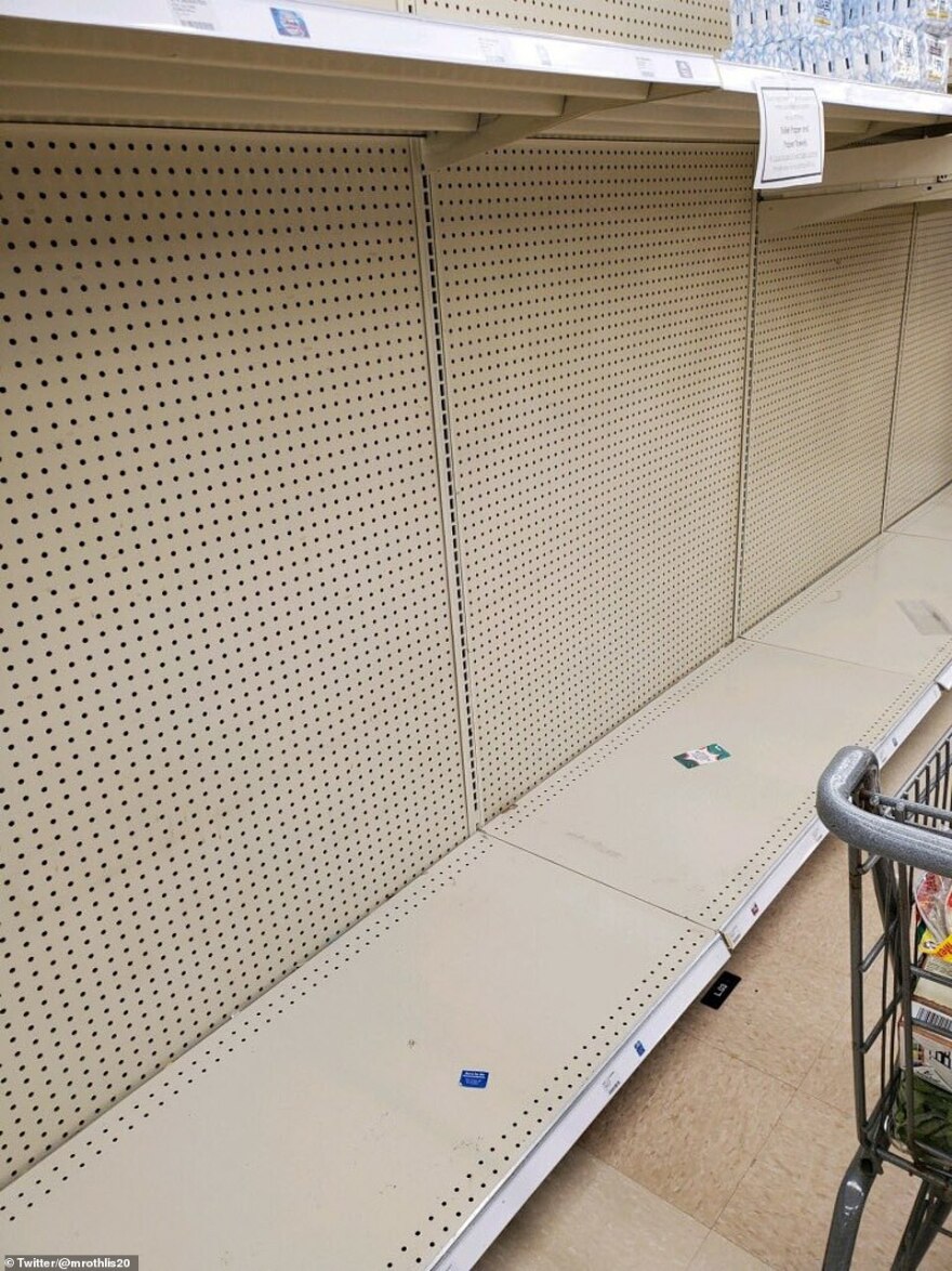 ΗΠΑ: Σκηνές πανικού - Αδειάζουν τα ράφια, σε έλλειψη είδη πρώτης ανάγκης